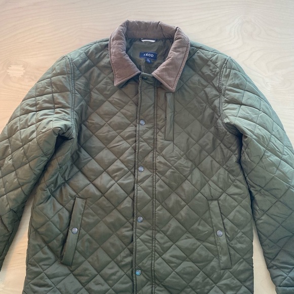 IZOD Puffer Coat size Large (G) - Picture 1 of 11